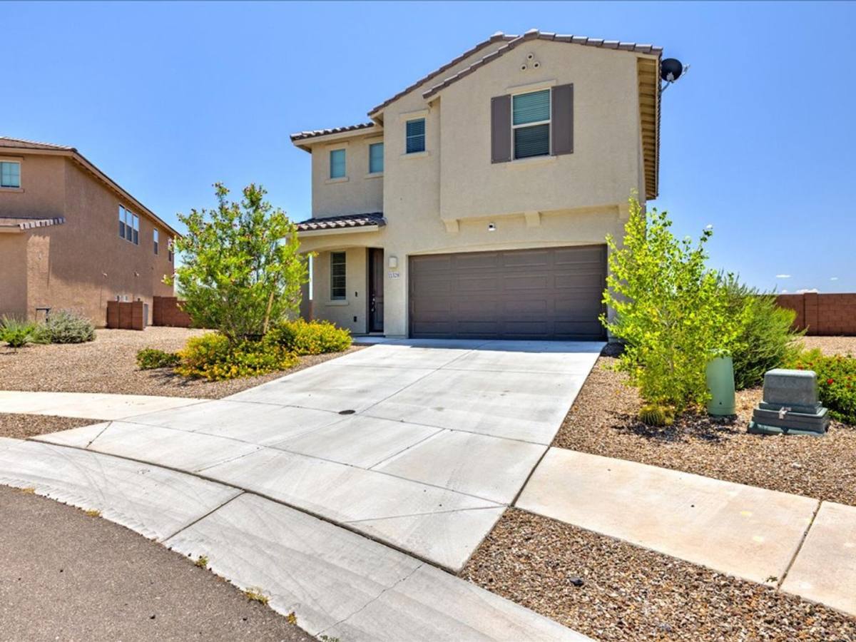 House for rent at 11328 S Weismann Dr, Vail, AZ 85641