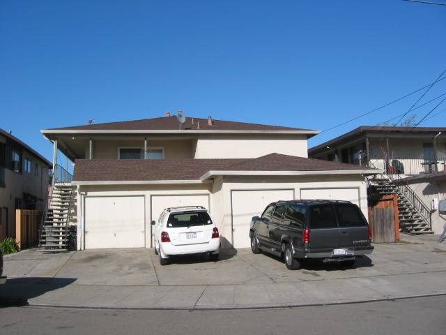 Apartment for rent at 3444 Redwood Court, Castro Valley, CA 94546