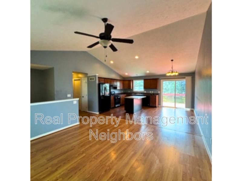 House for rent at 3780 Timberlake Court SE, Grand Rapids, MI 49512