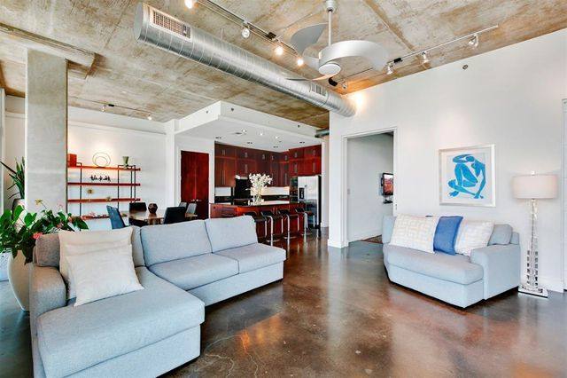 Apartment for rent at 3030 Bryan St, Dallas, TX 75204