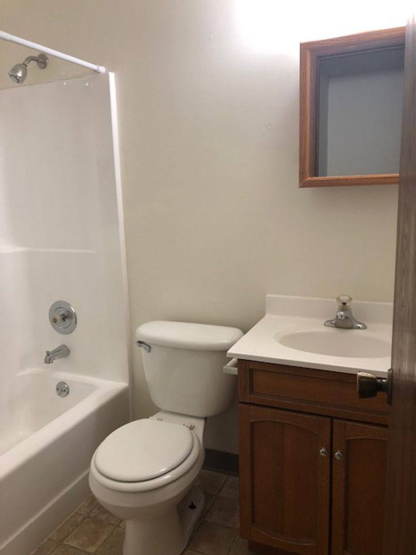 Apartment for rent at 2212-2222 R' St, Lincoln, NE 68503