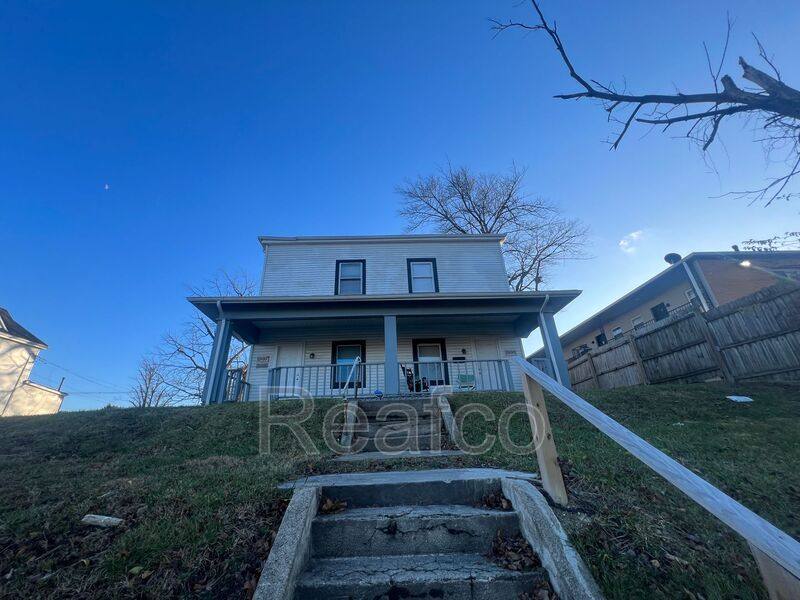 House for rent at 1997 W Broad St, Columbus, OH 43223