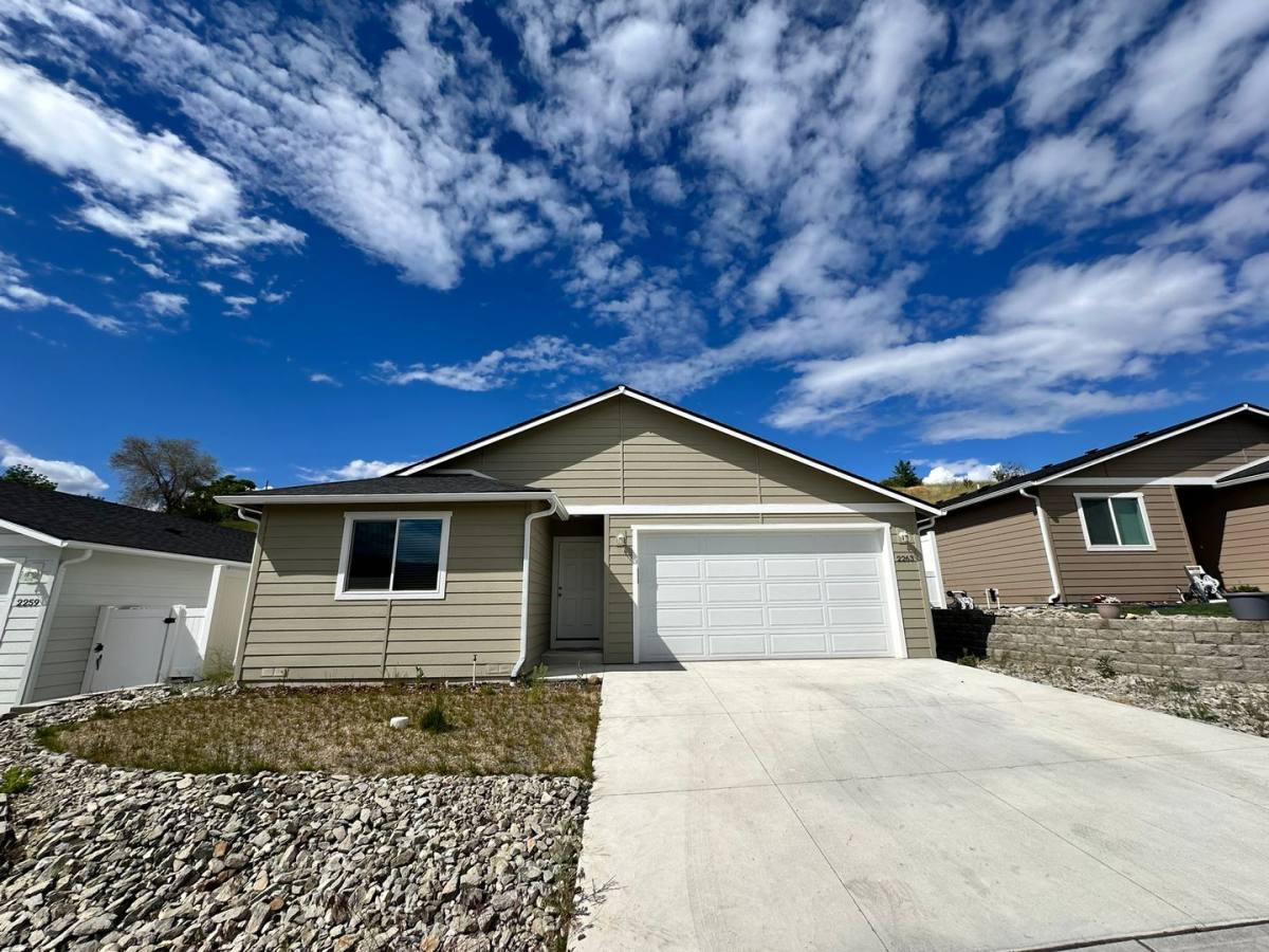 House for rent at 2263 Sage Brooke Rd, East Wenatchee, WA 98802