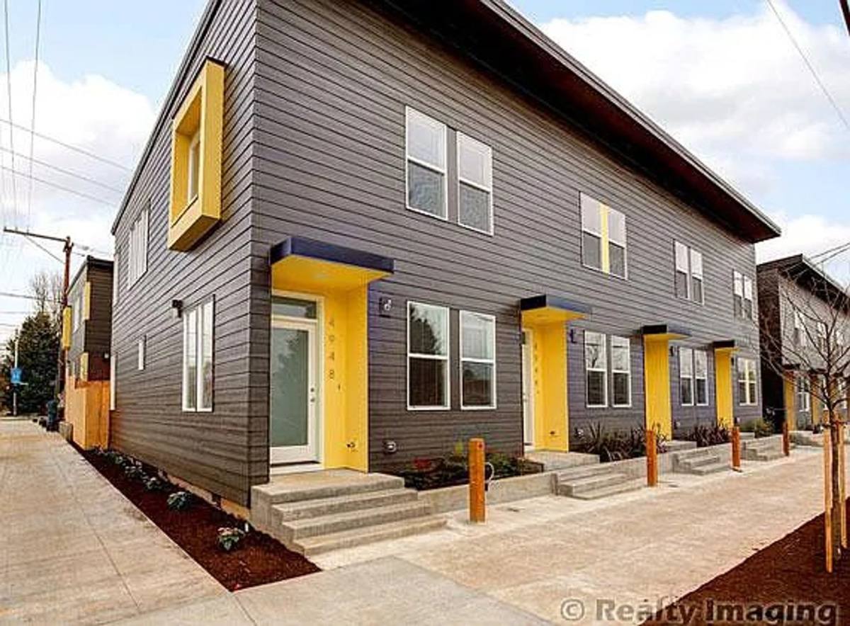 Townhouse for rent at 4920 N Gantenbein Ave, Portland, OR 97217