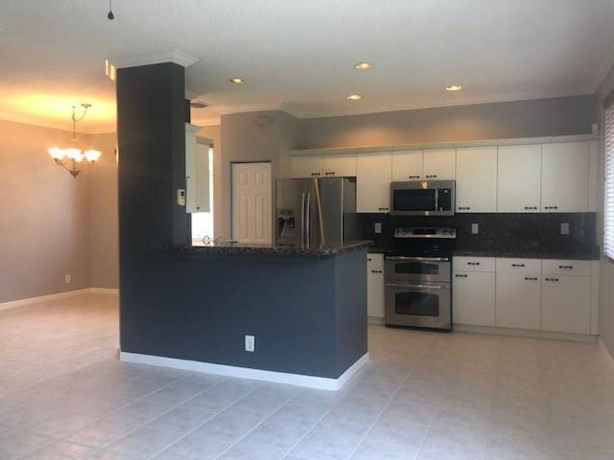 House for rent at 4319 Greenbriar Lane, Fort Lauderdale, FL 33331
