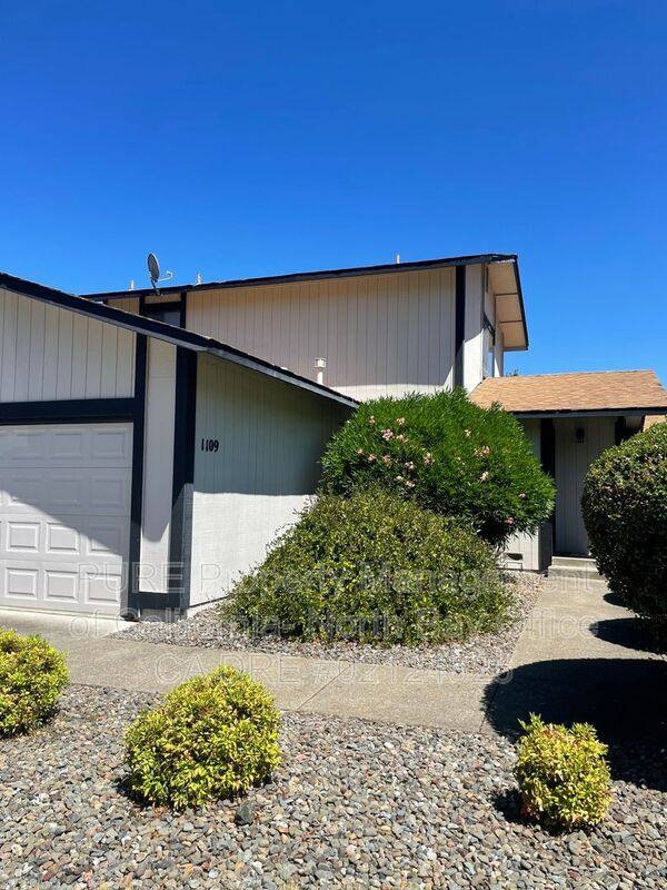 Apartment for rent at 1109 Incline Dr, Ukiah, CA 95482