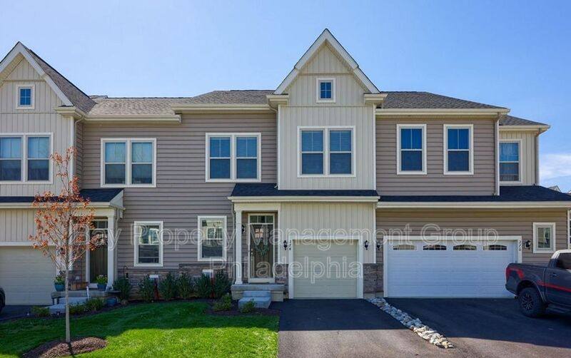 Townhouse for rent at 274 Kestrel Court, Kennett Square, PA 19348