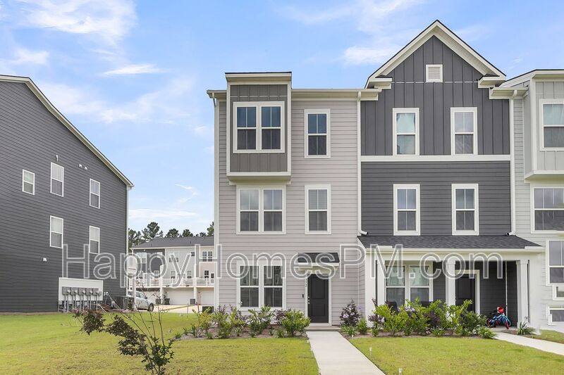 Townhouse for rent at 332 Herty Park Dr, Moncks Corner, SC 29461
