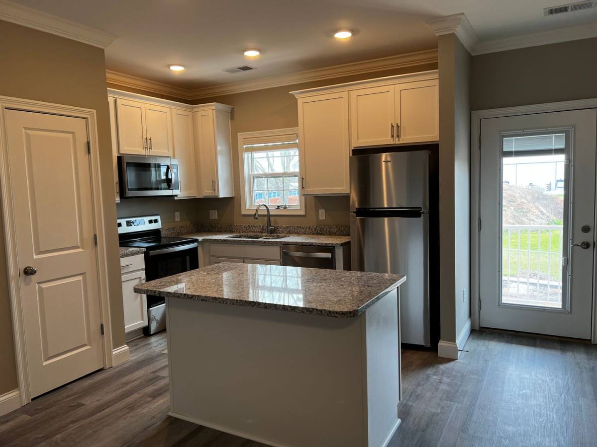 Apartment for rent at 2176 Prospector Court, Bowling Green, KY 42101