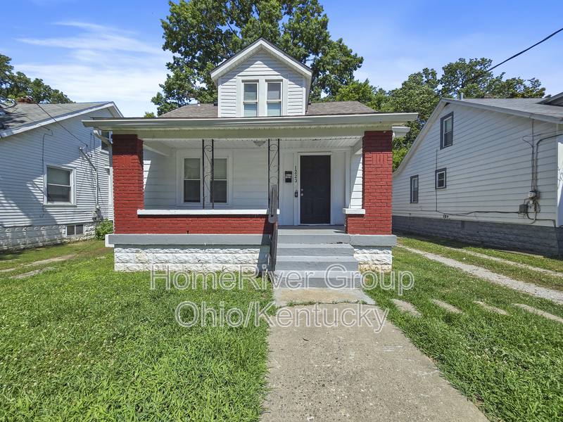 House for rent at 1223 S 41st St, Louisville, KY 40211
