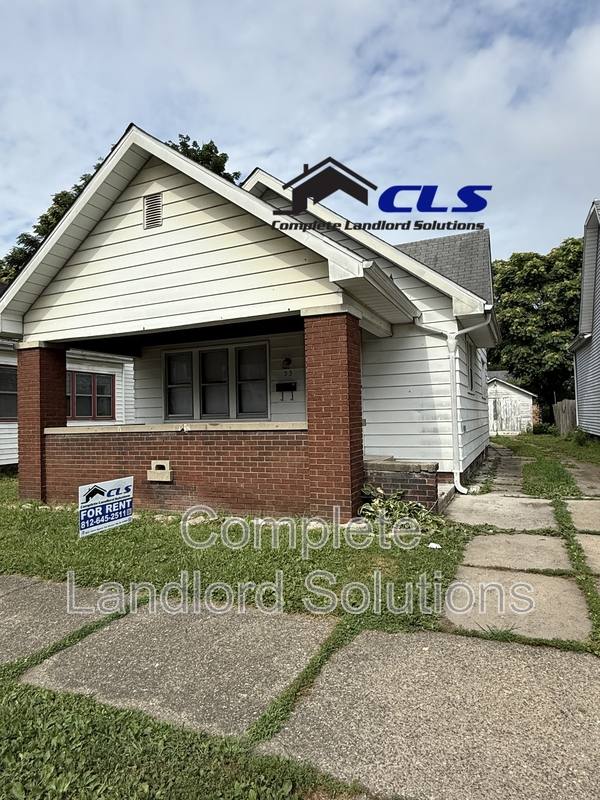 House for rent at 53 S 16th St, Terre Haute, IN 47807