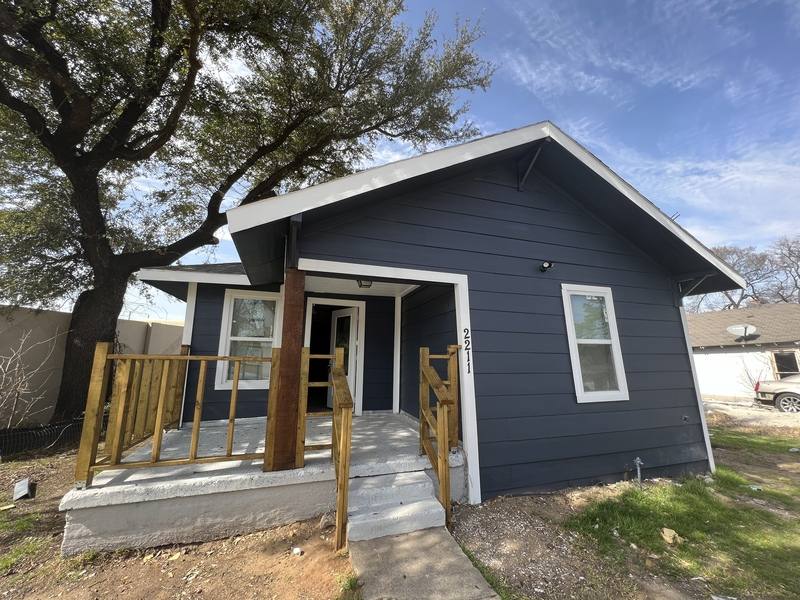House for rent at 2211 Hooper St, Dallas, TX 75215