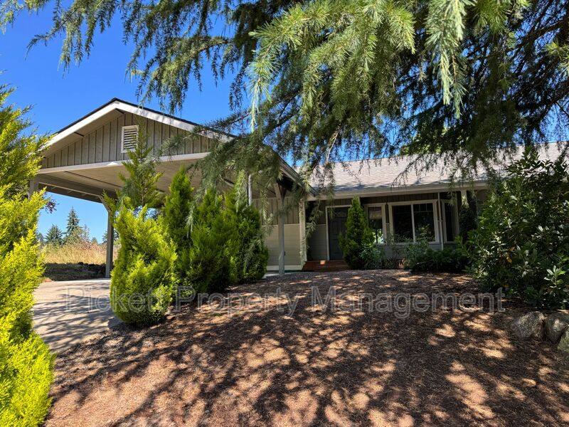Apartment for rent at 1218 Audrey Ave W, Bremerton, WA 98312