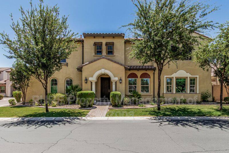 House for rent at 1945 W Grand Canyon Dr, Chandler, AZ 85248