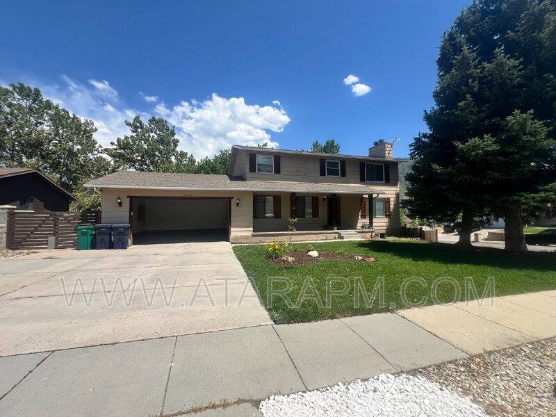 House for rent at 11633 Nicklaus Rd, Sandy, UT 84092