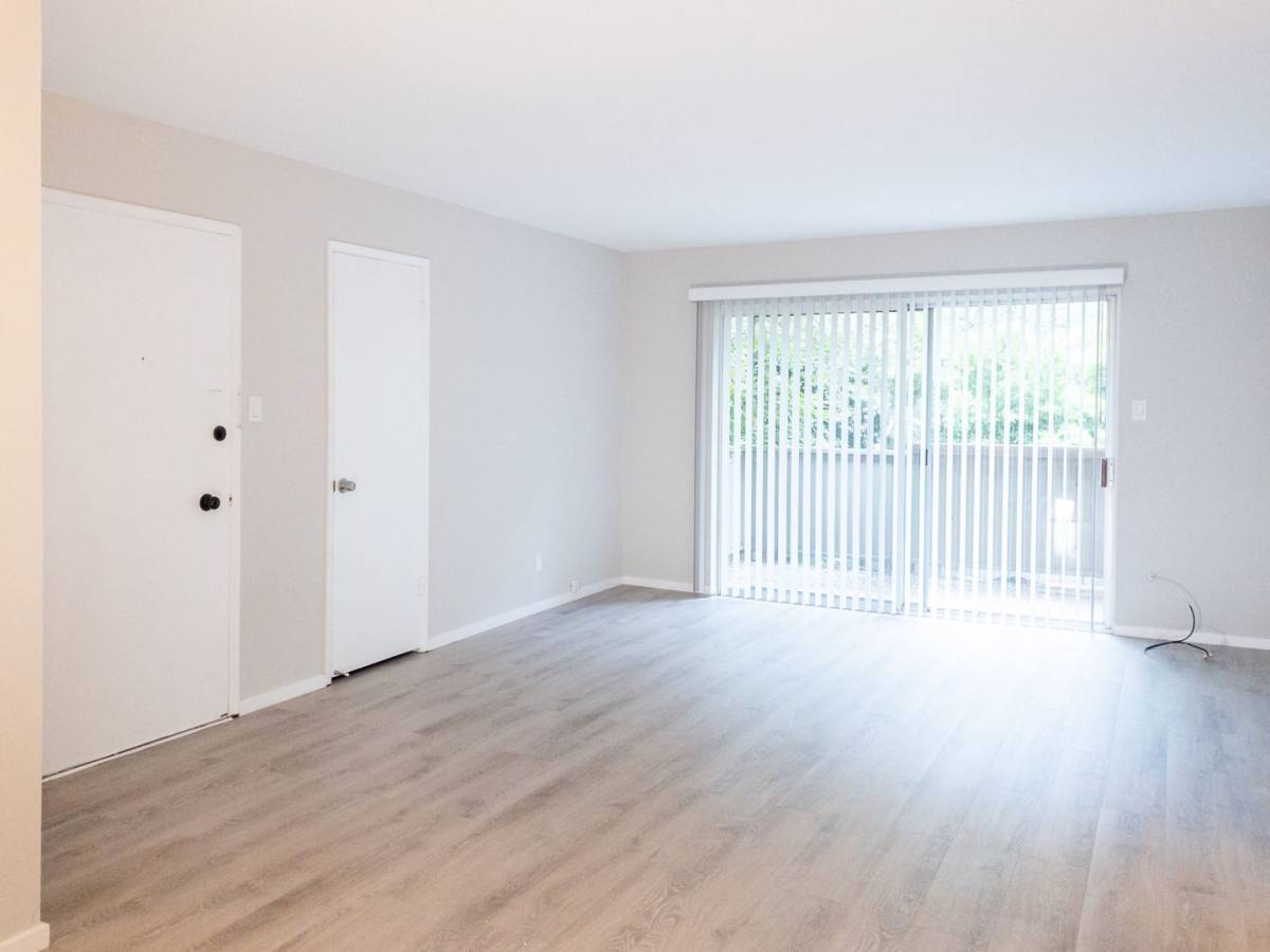 Apartment for rent at 801 Meadowsweet Dr #R, Corte Madera, CA 94925