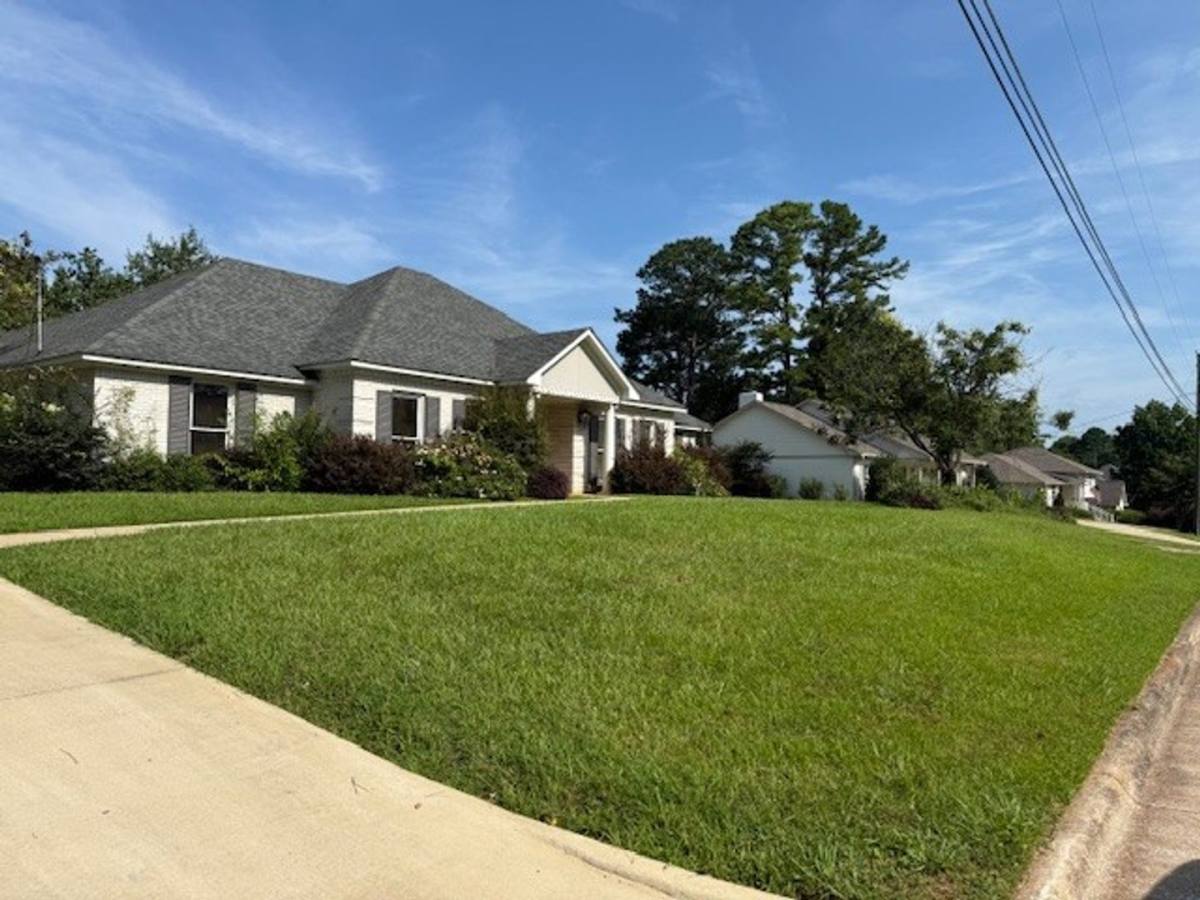 House for rent at 2714 Saratoga Lane, Tuscaloosa, AL 35406