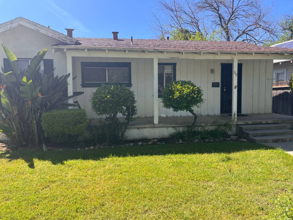 Apartment for rent at 217 Olive Ave, Modesto, CA 95350