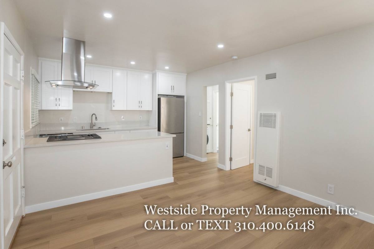 Apartment for rent at 3028 Colorado Ave #B, Santa Monica, CA 90404