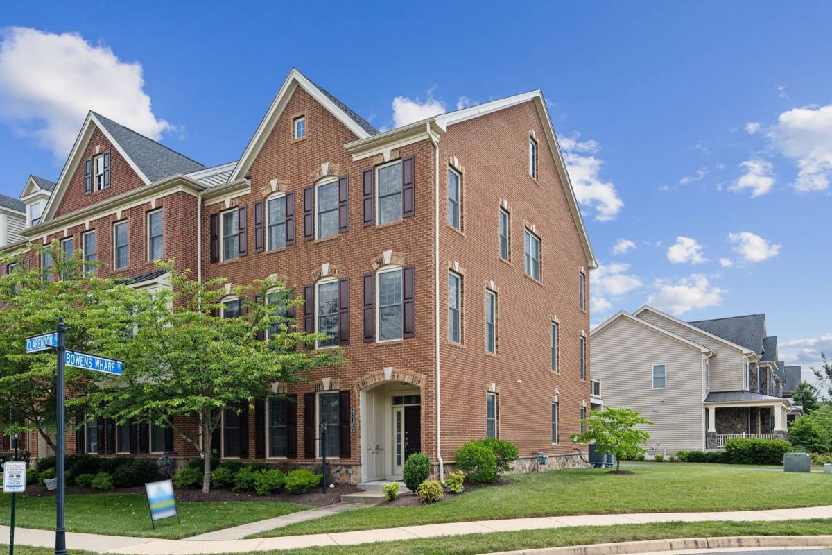 House for rent at 43109 Clarendon Square, Ashburn, VA 20148