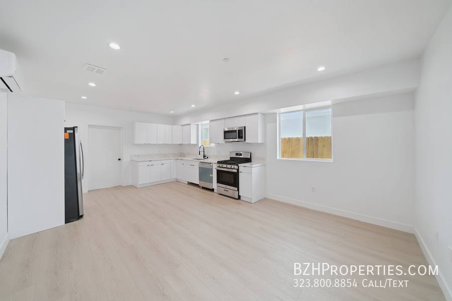 Apartment for rent at 5655 Case Ave #3, North Hollywood, CA 91601