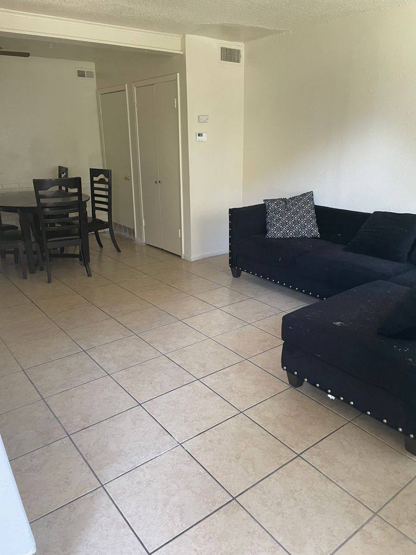 Apartment for rent at 2622 S 85th E Ave, Tulsa, OK 74129