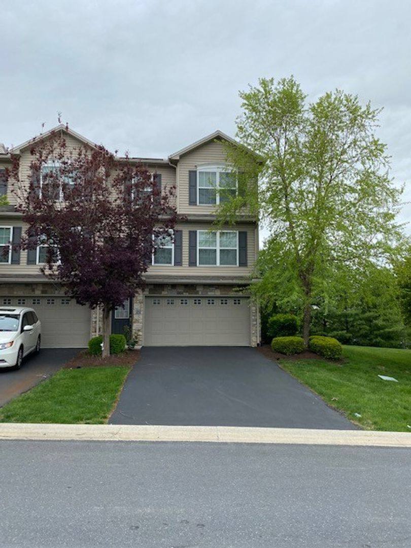 Townhouse for rent at 448 Waterleaf Court, Mechanicsburg, PA 17050