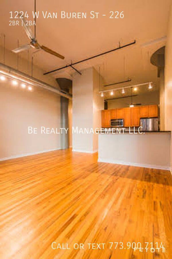 House for rent at 1224 W Van Buren St #226, Chicago, IL 60607