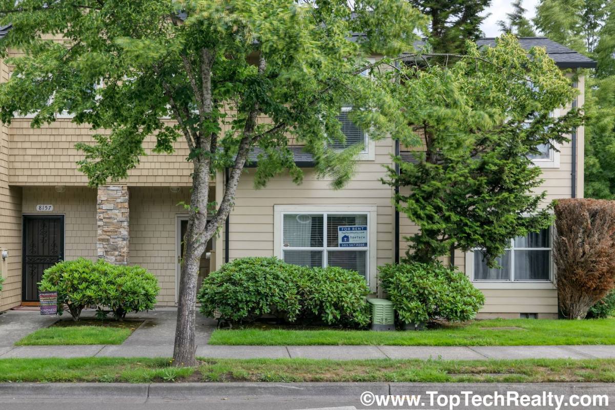 Townhouse for rent at 8165 NE Wilkins St, Beaverton, OR 97006