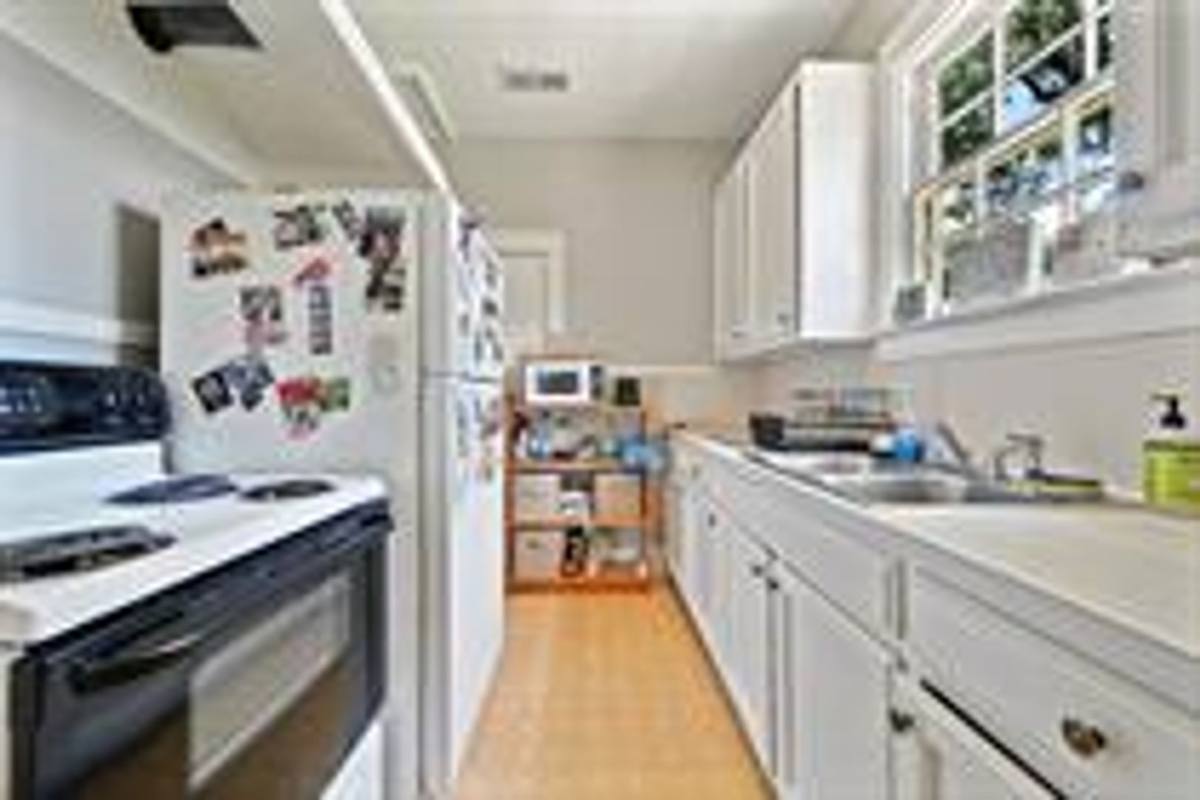House for rent at 350 E State St, Baton Rouge, LA 70802