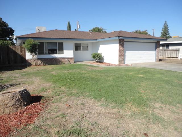 House for rent at 1437 N Westside St, Porterville, CA 93257
