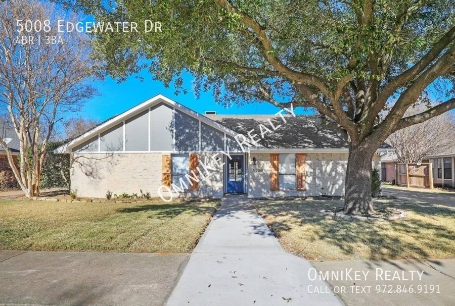 House for rent at 5008 Edgewater Dr, Rowlett, TX 75088