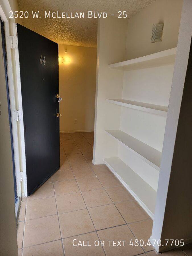 Apartment for rent at 2520 W McLellan Blvd #25, Phoenix, AZ 85017