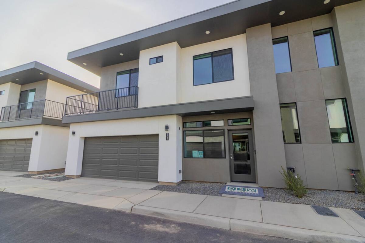Apartment for rent at 1100 W River Rd, Tucson, AZ 85704
