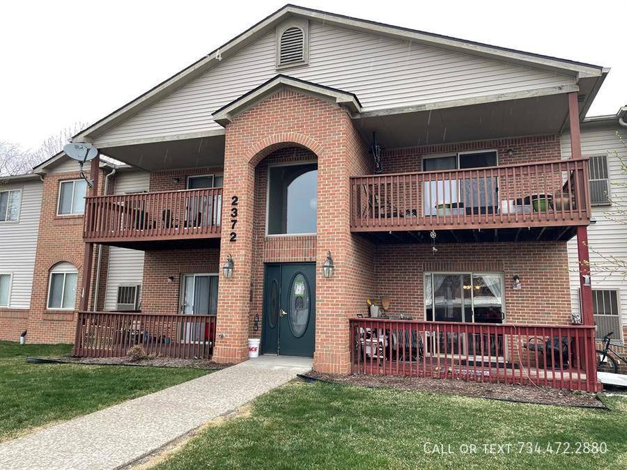 Apartment for rent at 2372 Quarterback Court #4, Ypsilanti, MI 48197