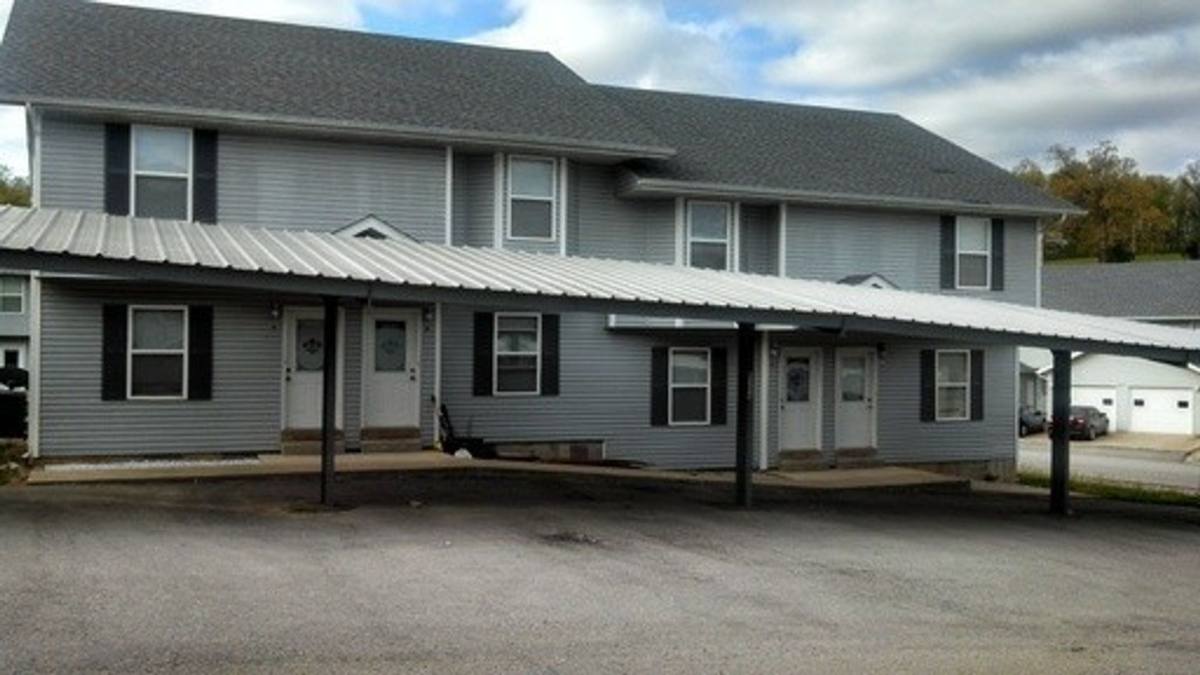 Apartment for rent at 20360 Skyview Dr, Waynesville, MO 65583