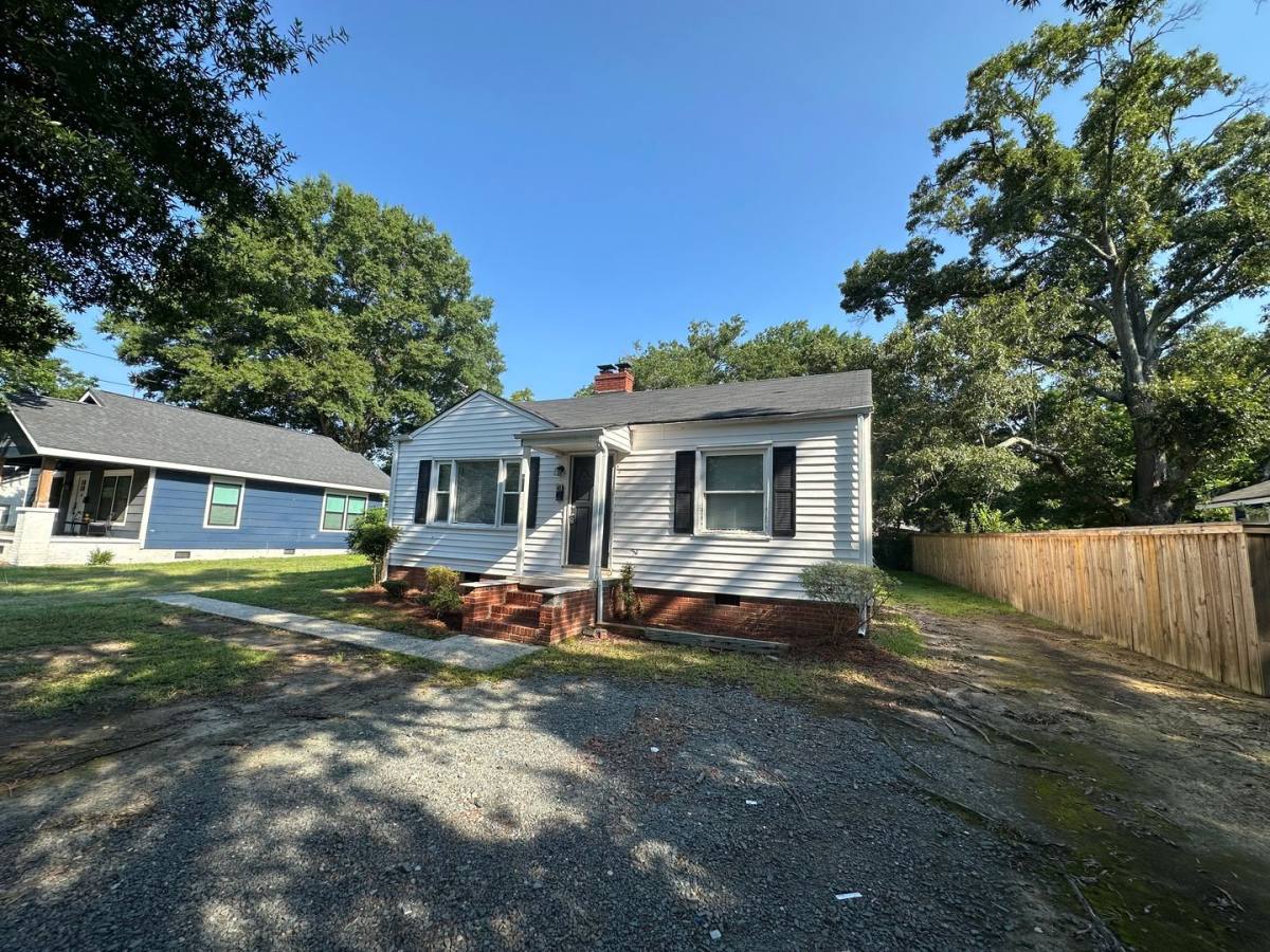 House for rent at 610 Engleside St, Monroe, NC 28110