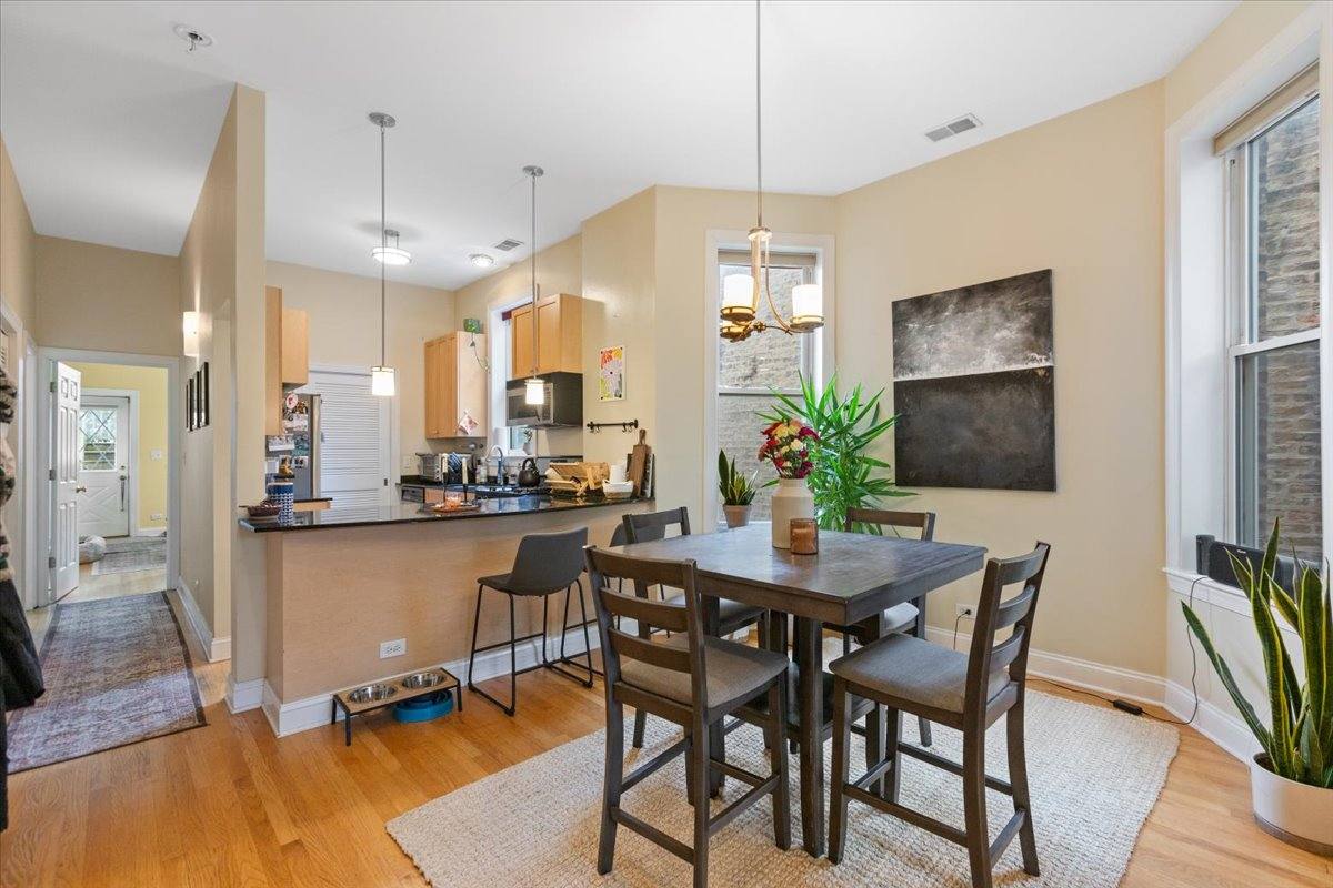 2041 W Potomac Ave #2, Chicago, IL 60622
