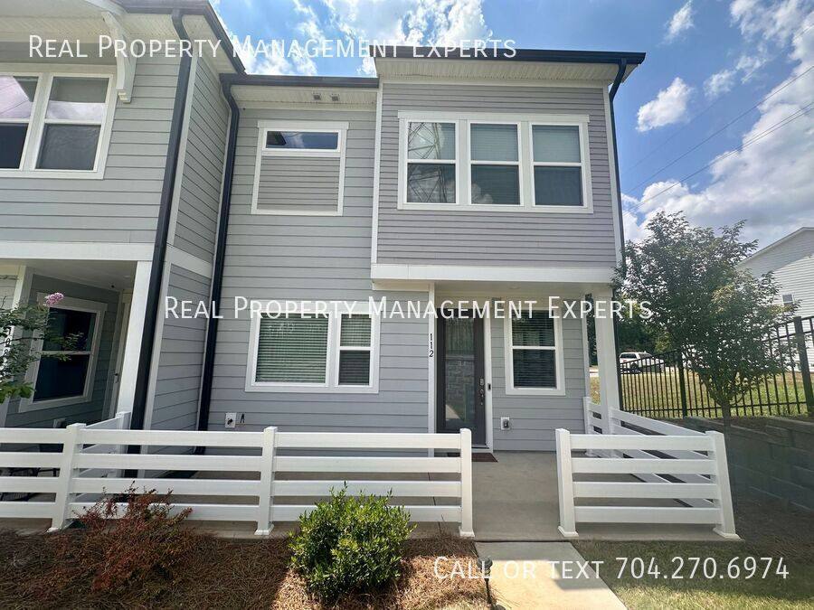 Townhouse for rent at 112 Atterberry Alley, Charlotte, NC 28217