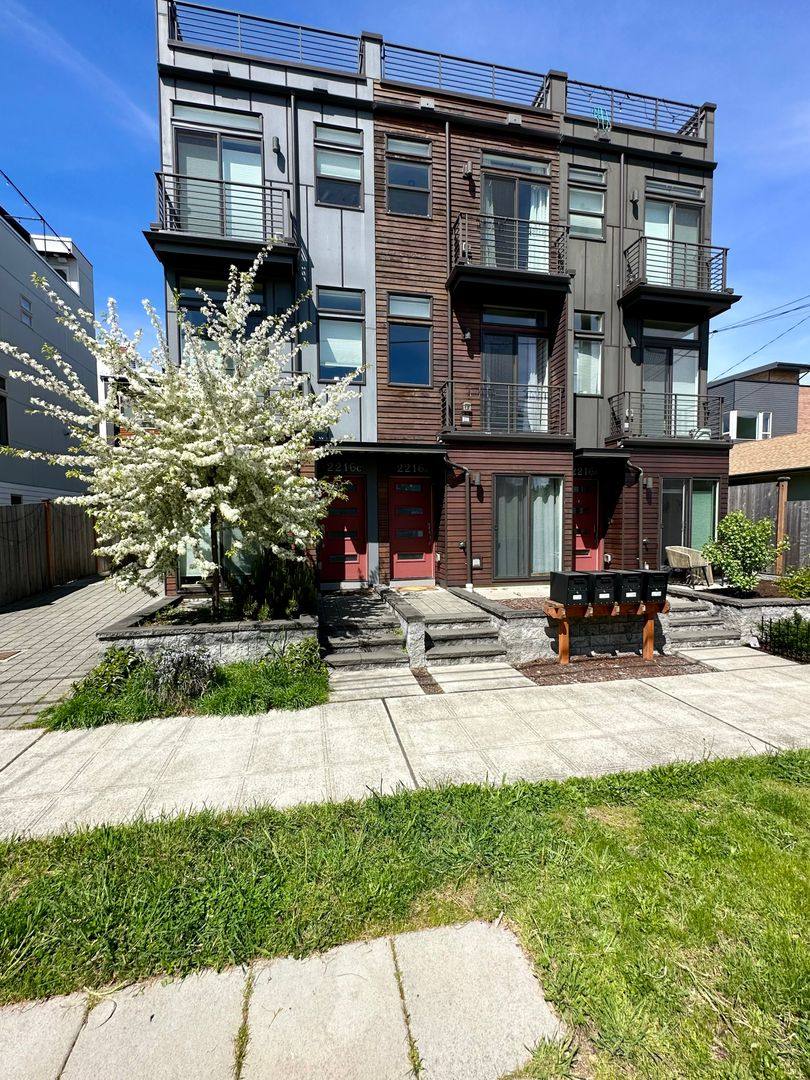 Townhouse for rent at 2216 NW 64th St #B, Seattle, WA 98107