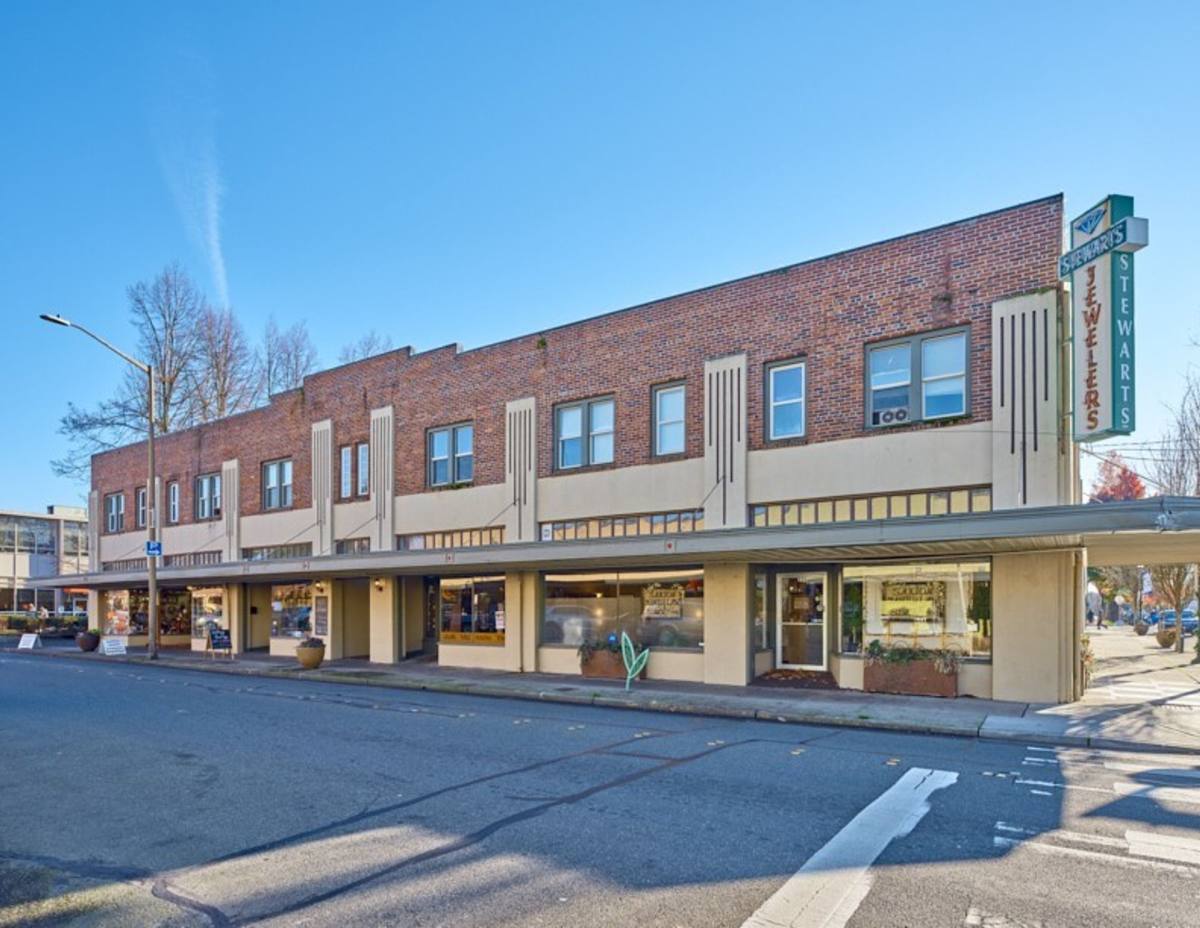 Apartment for rent at 220 W Meeker St, Kent, WA 98032