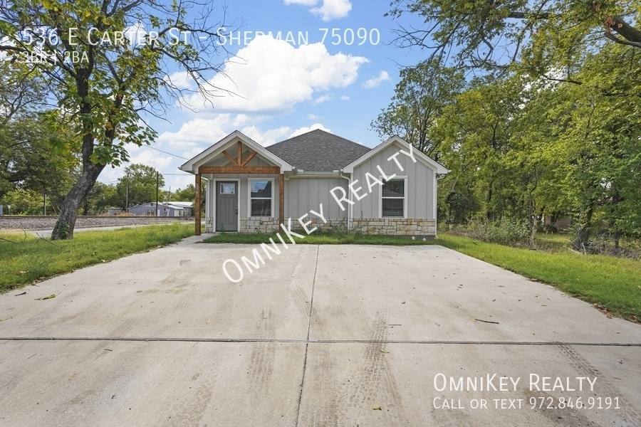 House for rent at 536 E Carter St, Sherman, TX 75090