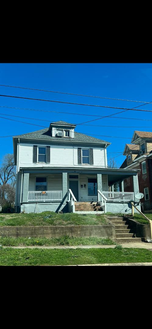 Apartment for rent at 2125 Orange Ave NW, Roanoke, VA 24017