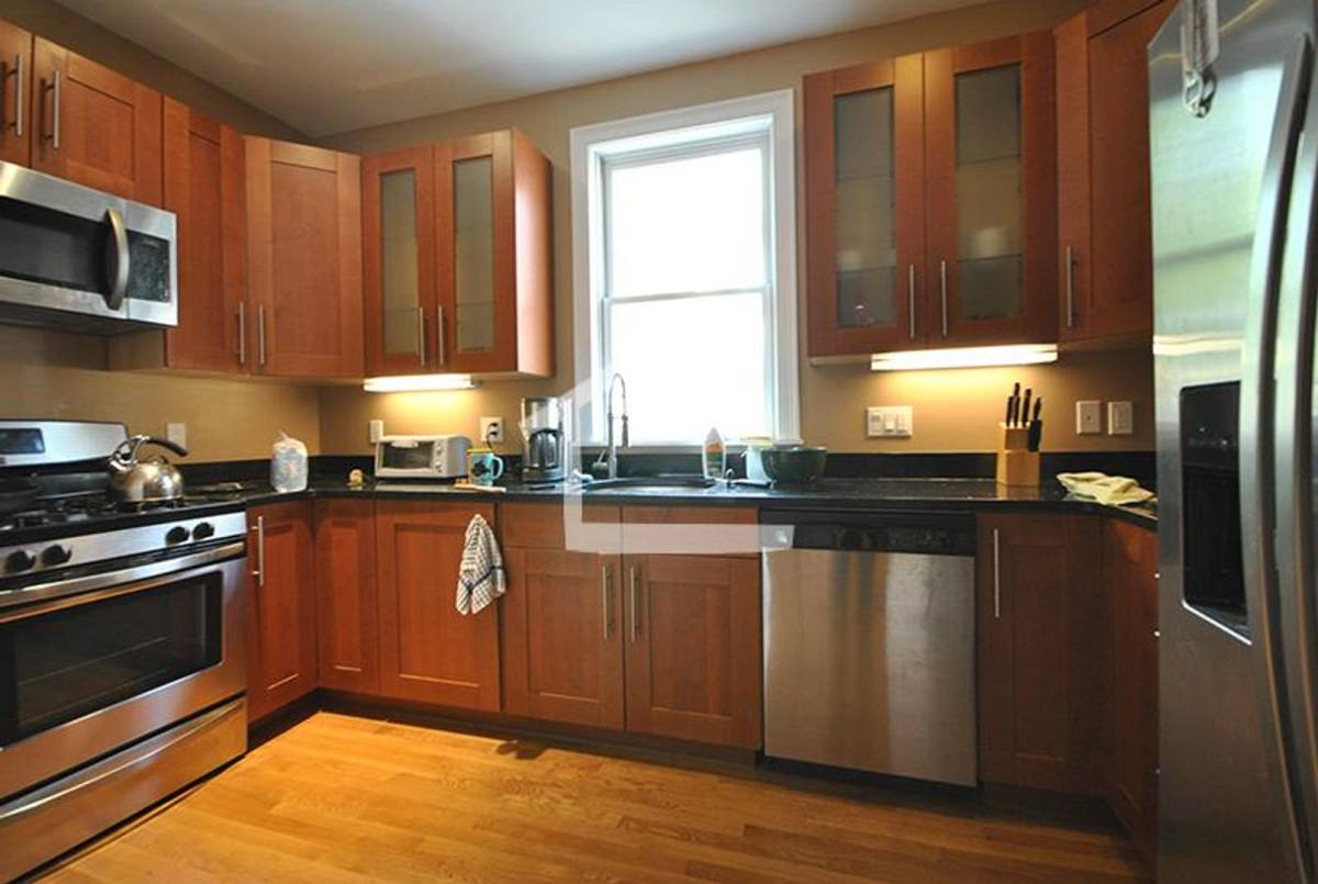 Apartment for rent at 1588 Beacon St #A1, Brookline, MA 02445