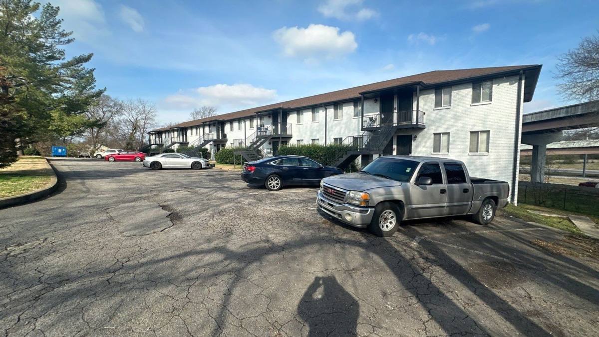 Apartment for rent at 5700 Leslie Ave, Nashville, TN 37209