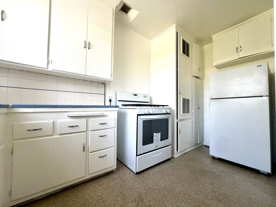 Condo for rent at 2032 Delaware Ave, Los Angeles, CA 90035