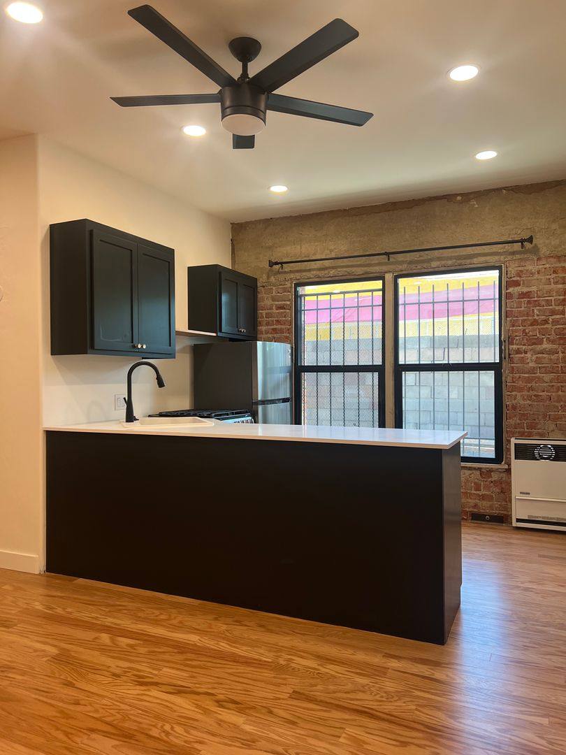 Apartment for rent at 1525 Griffith Park Blvd, Los Angeles, CA 90026