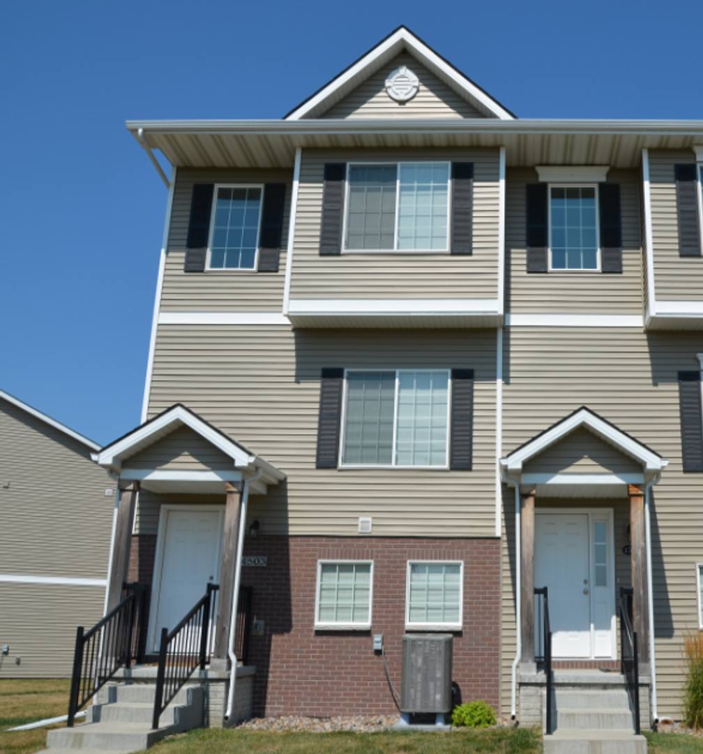 Townhouse for rent at 4503 NE McDougal Lane, Ankeny, IA 50021