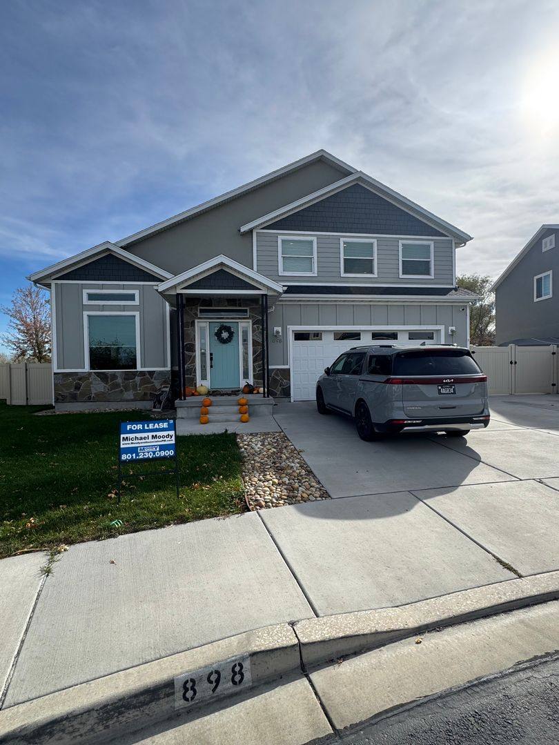 House for rent at 898 E 2100 S, Lehi, UT 84043