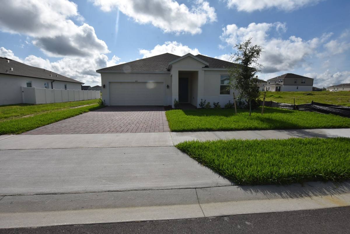 House for rent at 1853 Indian House Lake Rd, Groveland, FL 34736